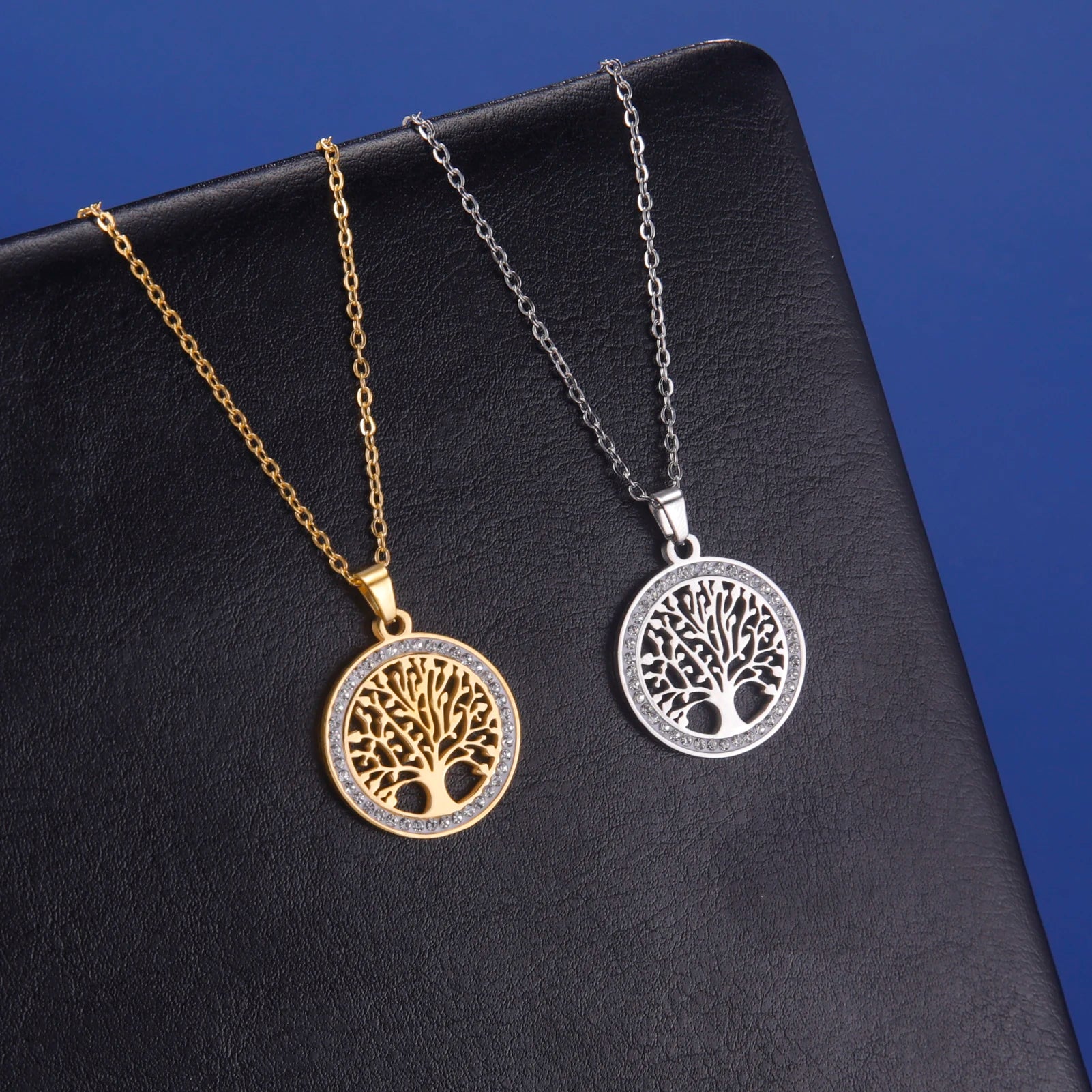 Elegant Tree of Life Round Pendant Necklace