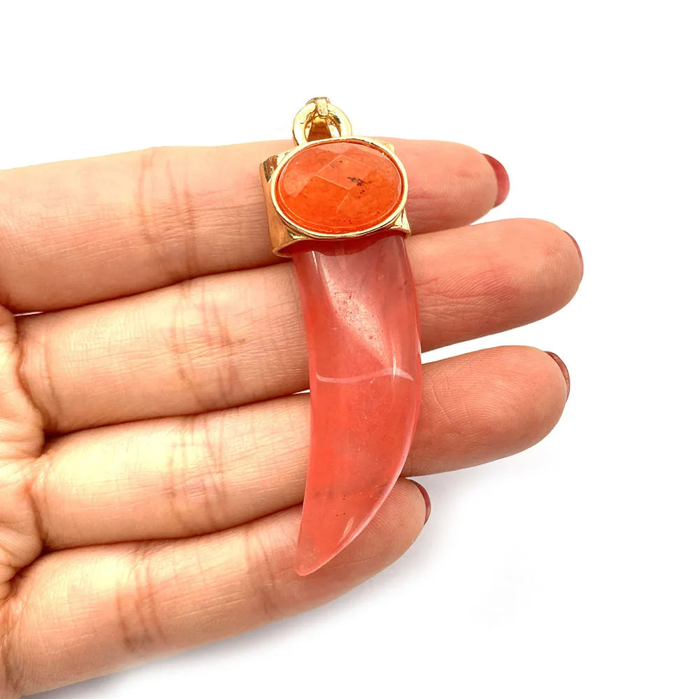 Irregular Red Agate Pendant – Natural Semi-Precious Stone with Metal Support